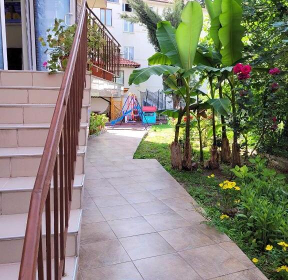 酒店 Guesthouse Iceberg