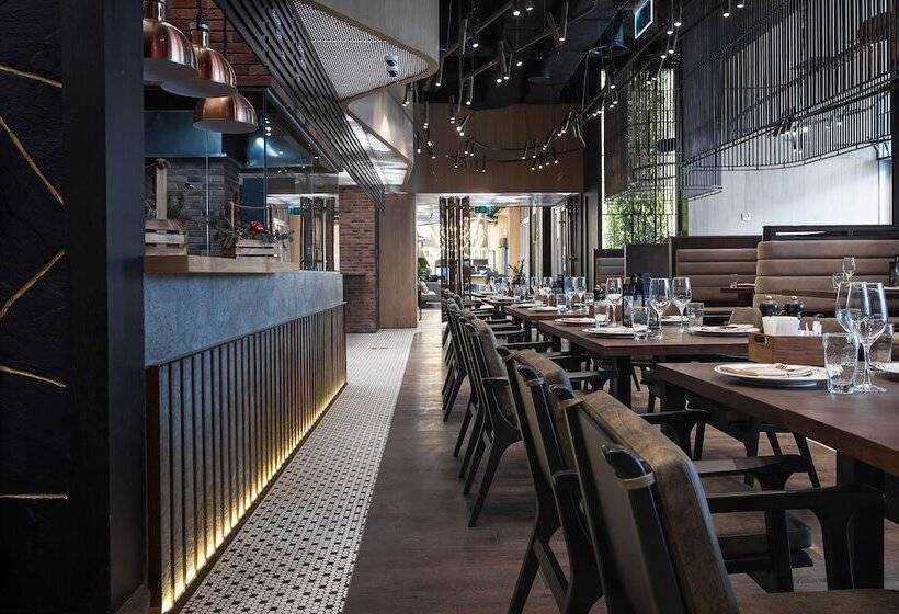 هتل Ibis Almaty Jetisu