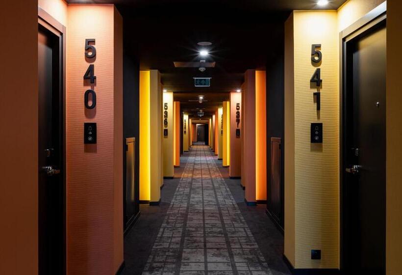 هتل Ibis Almaty Jetisu