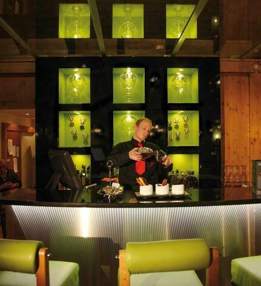 Loftsuite Hotel Saas