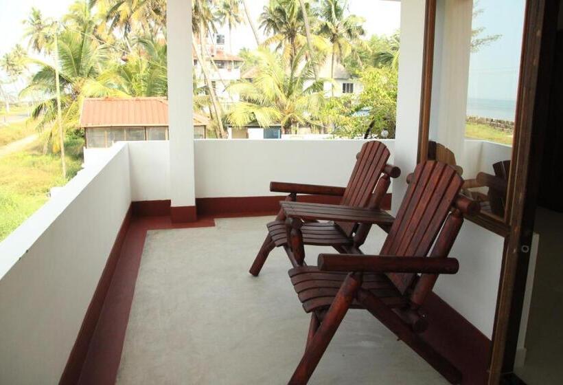 هتل Petit Elephant