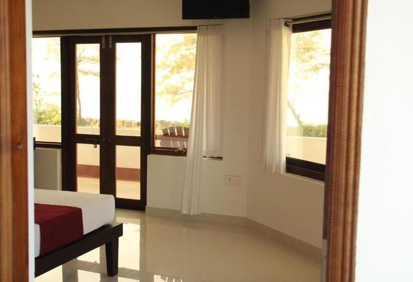 هتل Petit Elephant