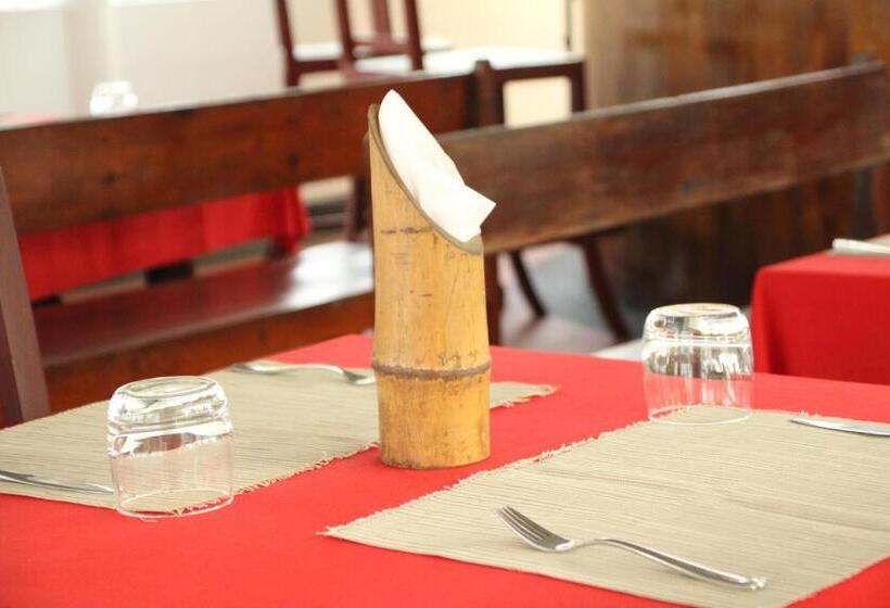 هتل Petit Elephant