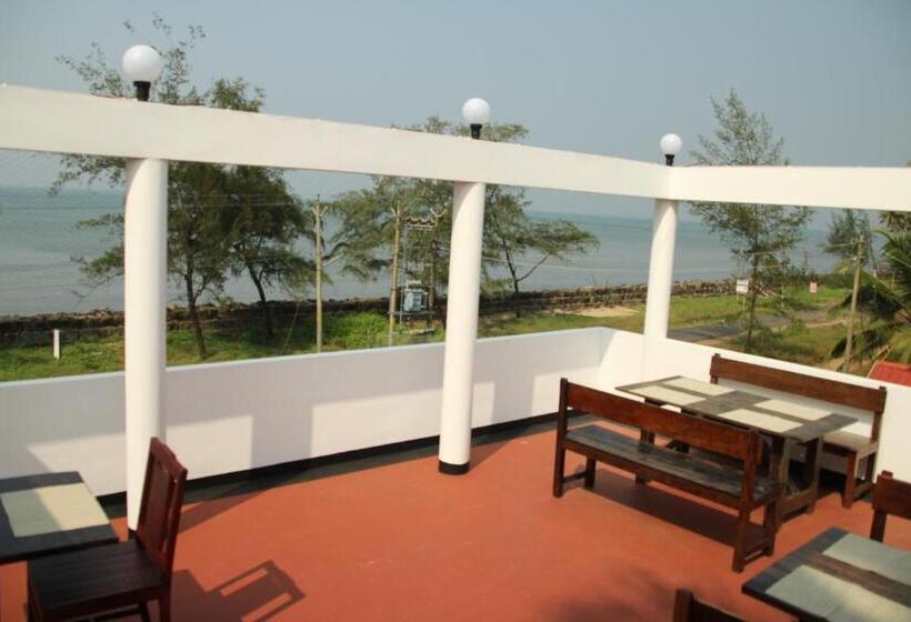 هتل Petit Elephant