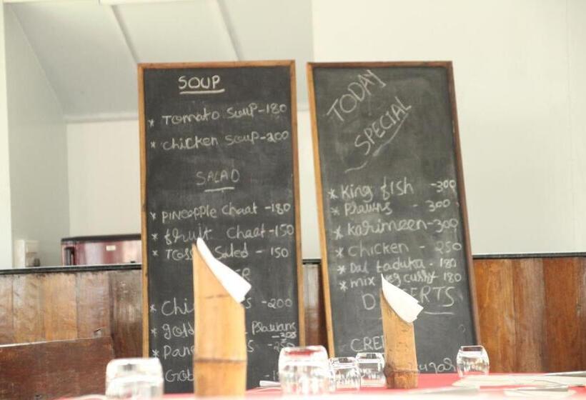 هتل Petit Elephant