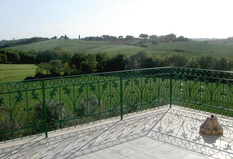 هتل Villa La Fontana