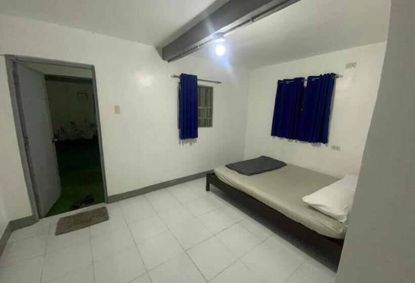 مُتل Chillax Inn