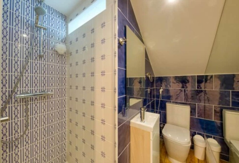 پانسیون Adore Portugal Coimbra Guest House