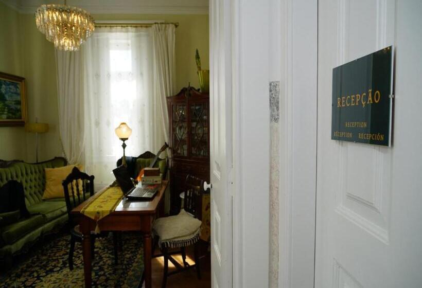 پانسیون Adore Portugal Coimbra Guest House