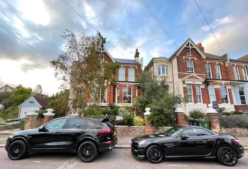 펜션 Black Rock House