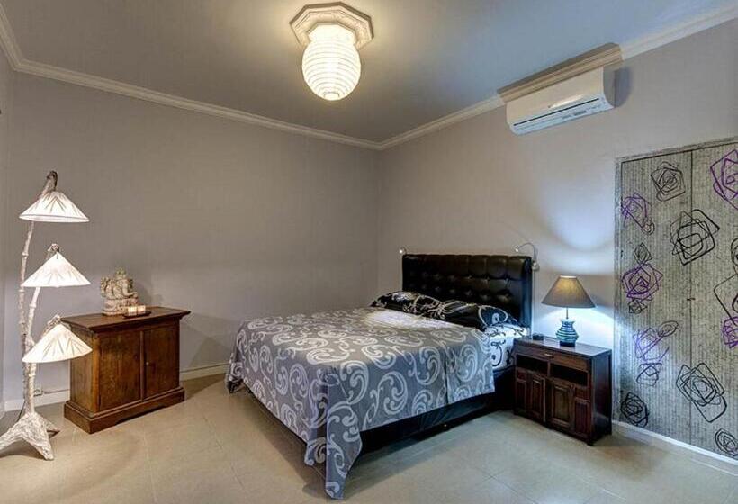 פנסיון Ganesh Lodge