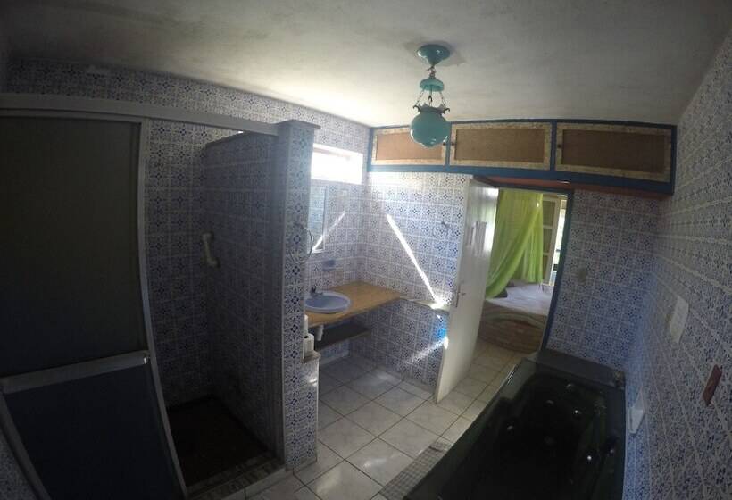 Пансион Golfinho Tropical Hostel E Pousada