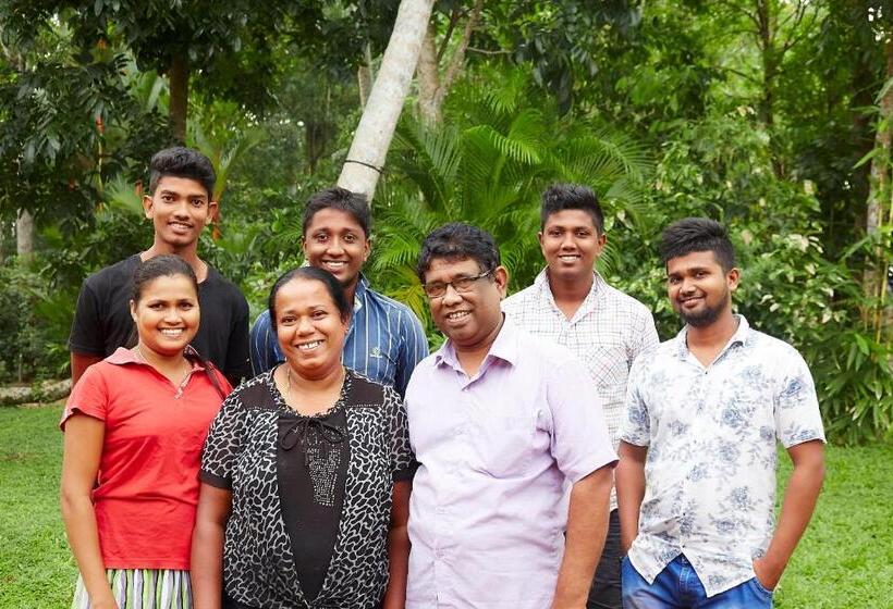 膳宿费 Happy Man Village