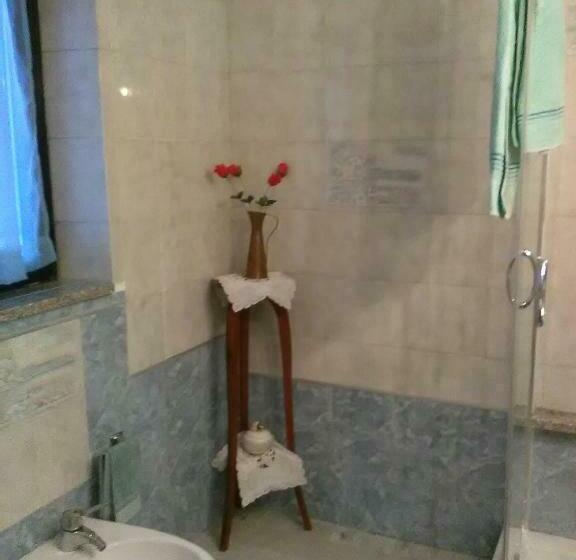 بنسيون L Impossibile Guesthouse