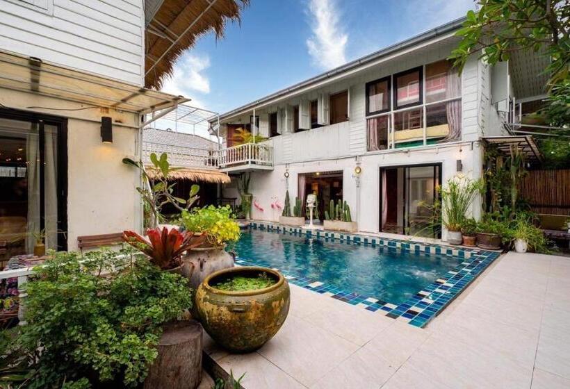 פנסיון Secret Garden Pool Villa