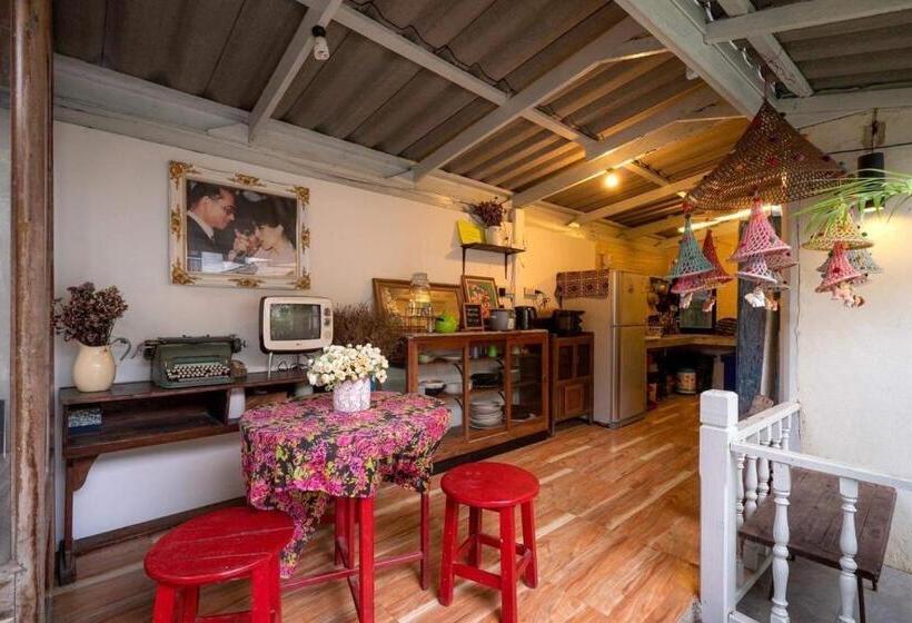 פנסיון Secret Garden Pool Villa