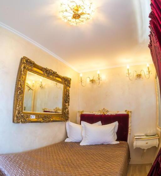 פנסיון Vila Cameea