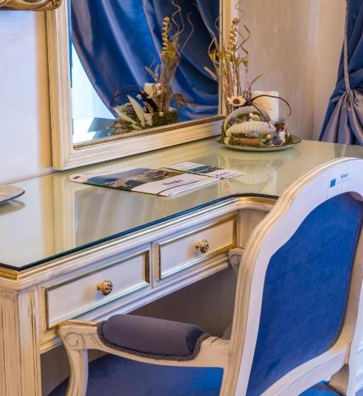 פנסיון Vila Cameea