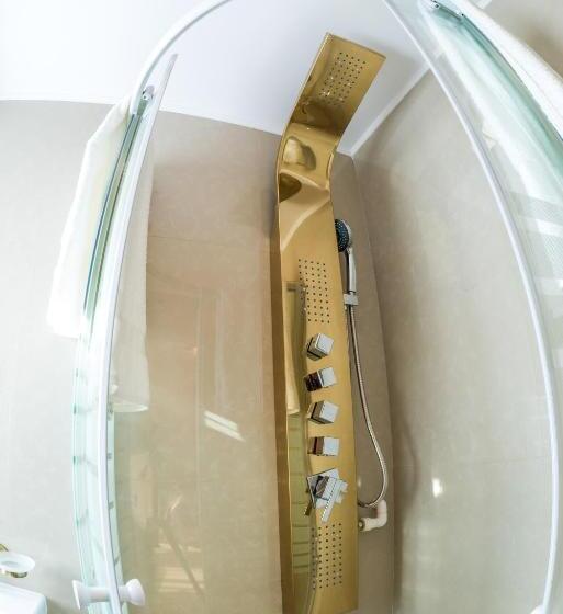 פנסיון Vila Cameea