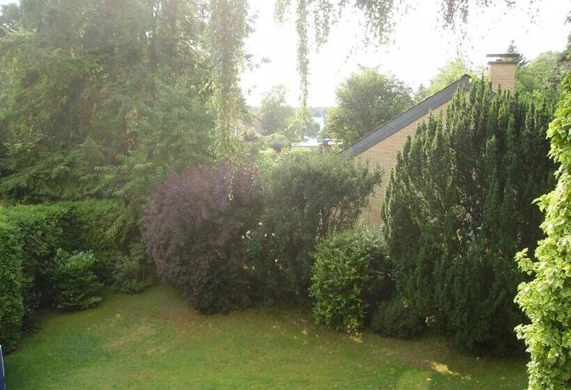 ペンション Villa Donar