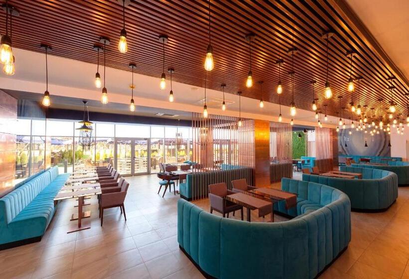 استراحتگاه Premium Wellness Institute