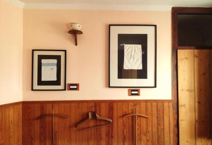 Sintra Small Hostel