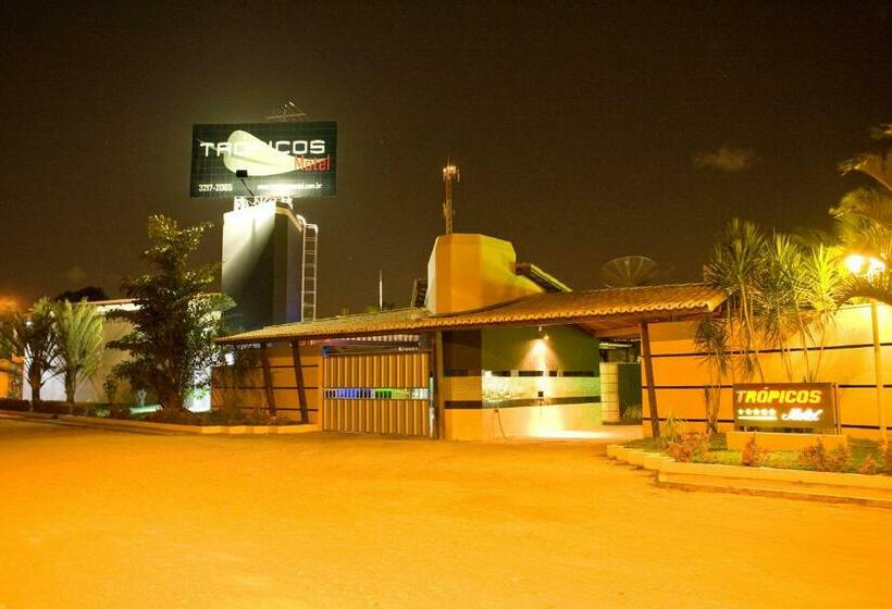 Tropicos Motel