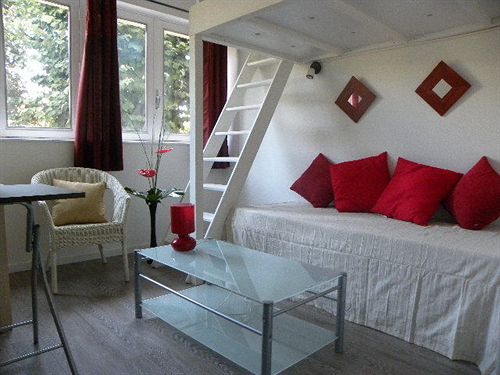 Appart'hôtel Studios Phenicio Porte de Versailles