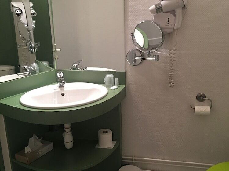 Bagnoles Hotel Contact