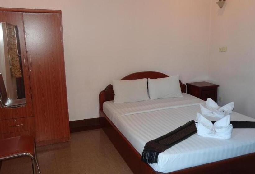 צימר Golden Noura Villa Pub & Restaurant