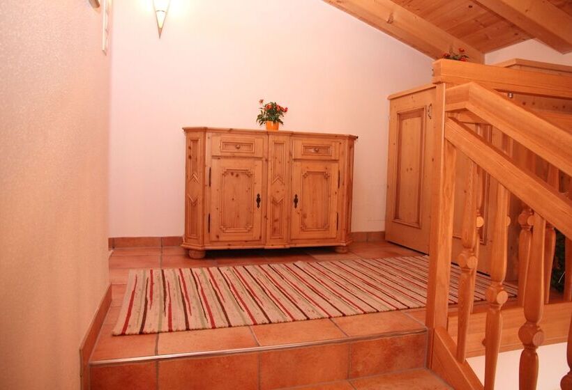 Das Gästehaus Schneider Am Dorfplatz