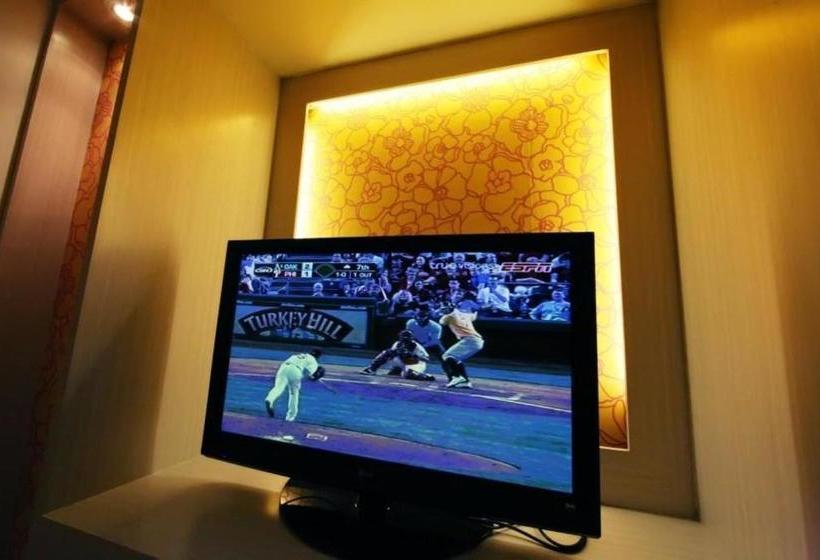 Grand Diamond City Hotel & Casino