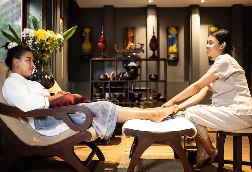 Montra Nivesha Residence And Art