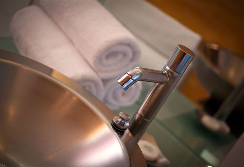 Hatherley Birrell Collection