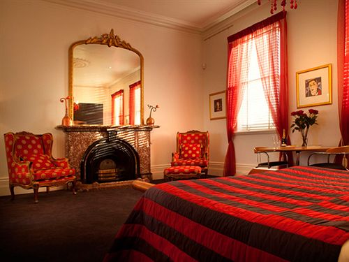 Hatherley Birrell Collection