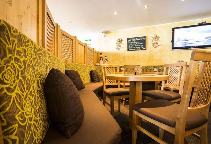 בית מלון כפרי Alpenaussicht