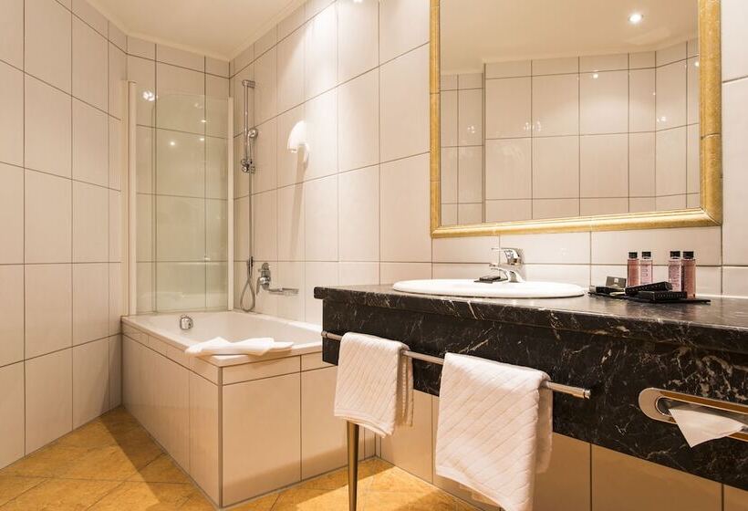 בית מלון כפרי Alpenaussicht