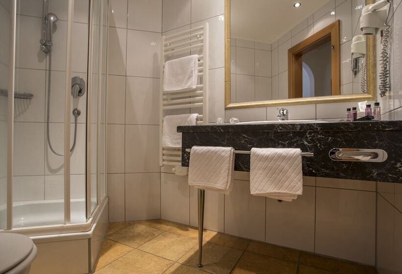 בית מלון כפרי Alpenaussicht