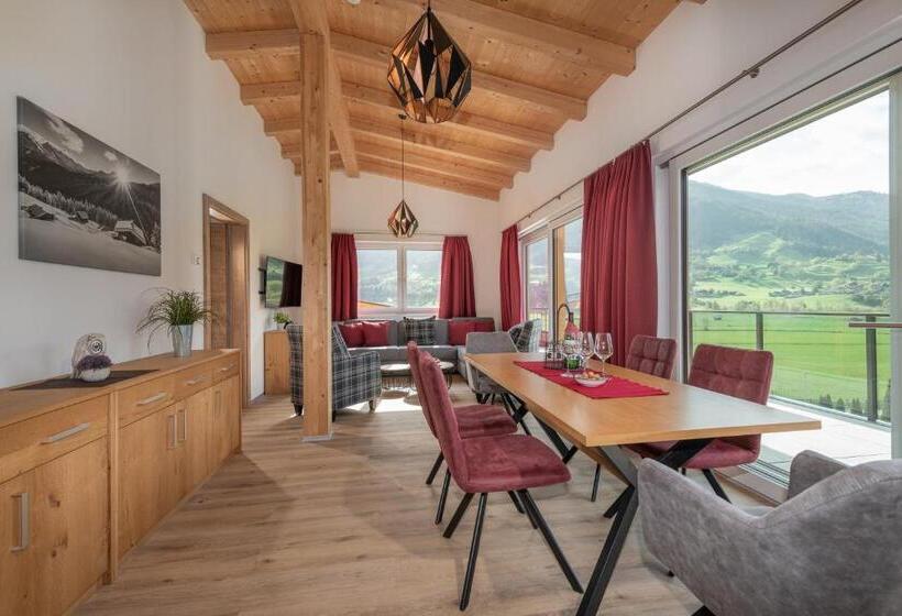 Alpenparks Hotel Montana Matrei