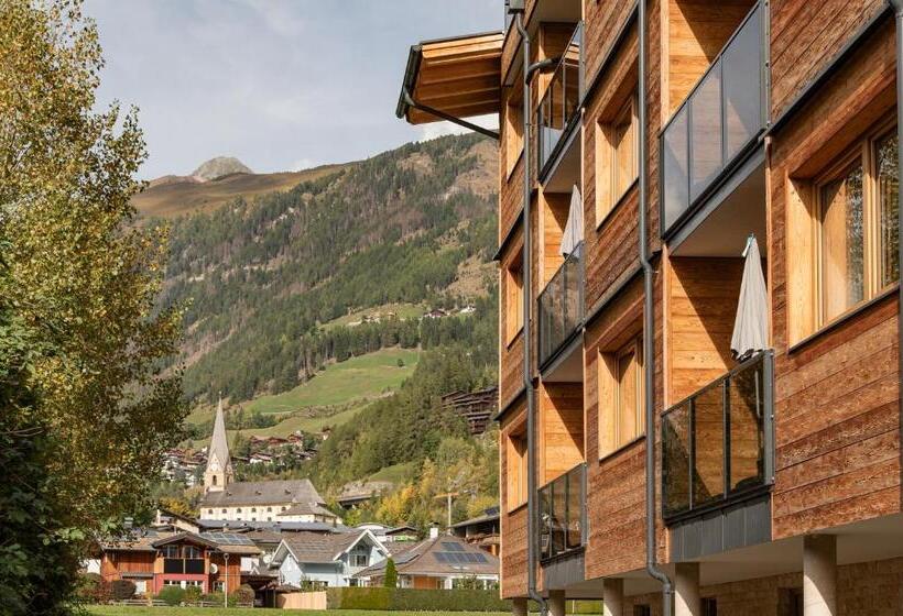 Alpenparks Hotel Montana Matrei