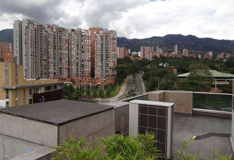 ホテル Bh El Poblado