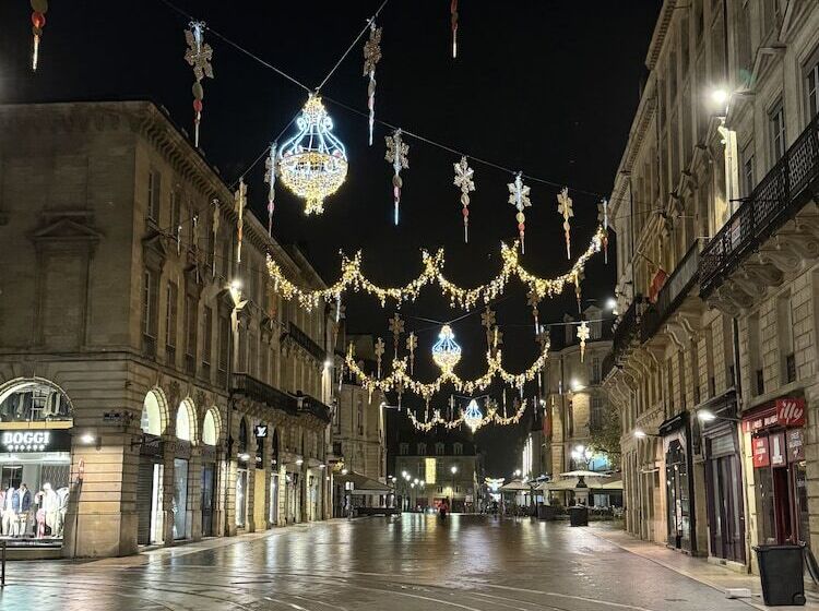 Brit Hotel Des Grands Hommes   Bordeaux Centre