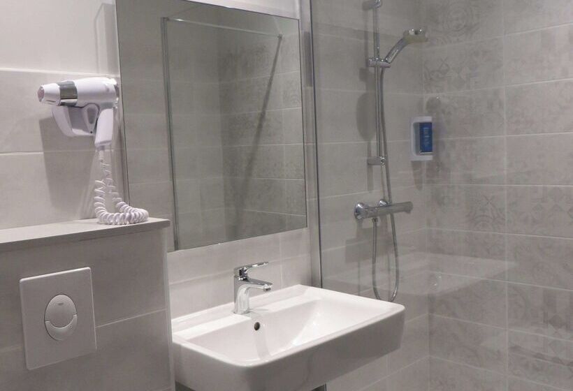 Brit Hotel Dijon Hermes