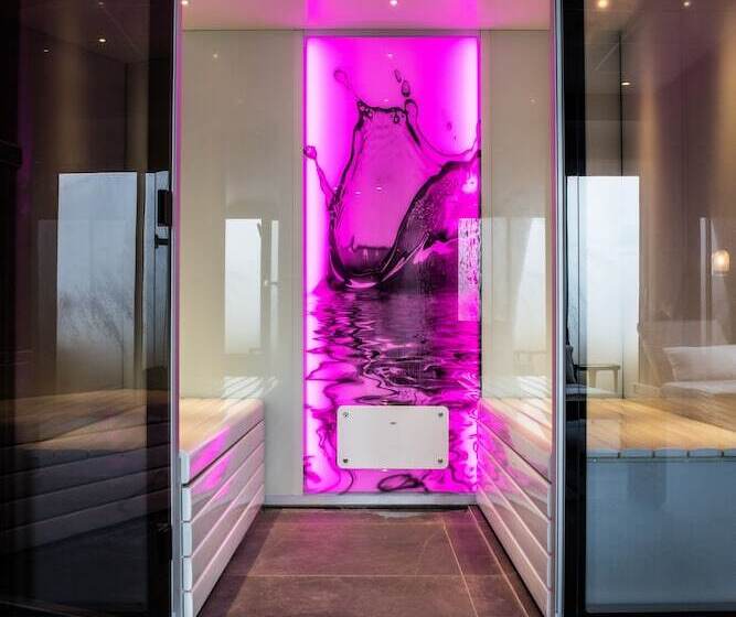 Brit Hotel Le Galion & Spa