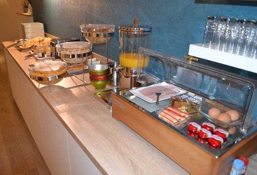 Brit Hotel Les Alizes