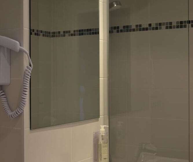 Brit Hotel Les Alizes