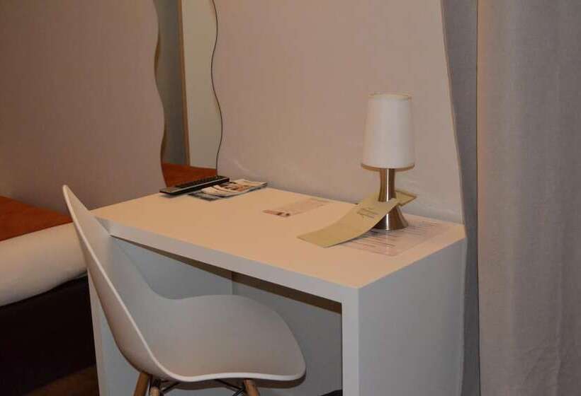 Brit Hotel Les Alizes