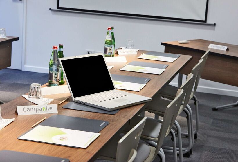 Отель Campanile Nancy Centre Gare