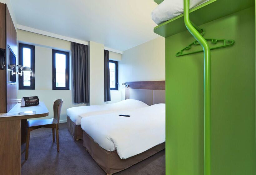 Отель Campanile Nancy Centre Gare