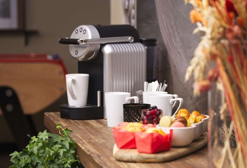 Отель Campanile Nancy Centre Gare